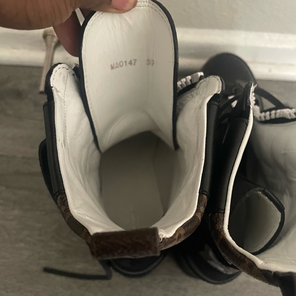 Like new worn once, these are my favorite! - Picture 5 of 11